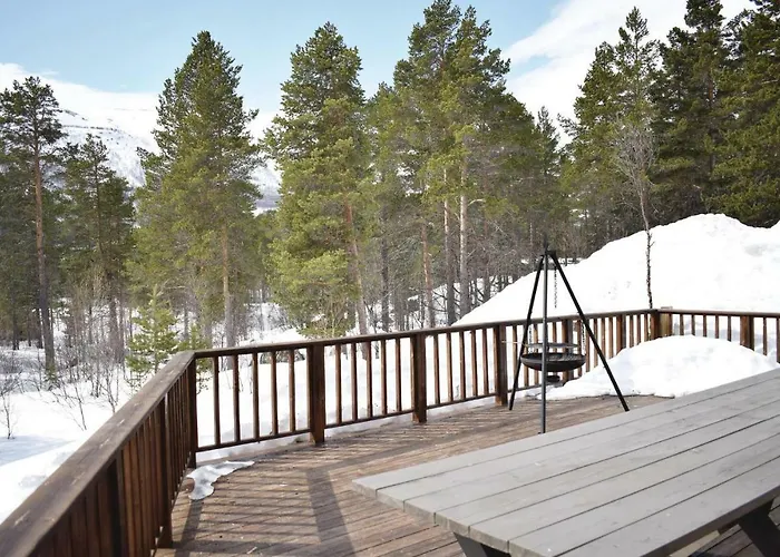 Three-bedroom In * Hovet