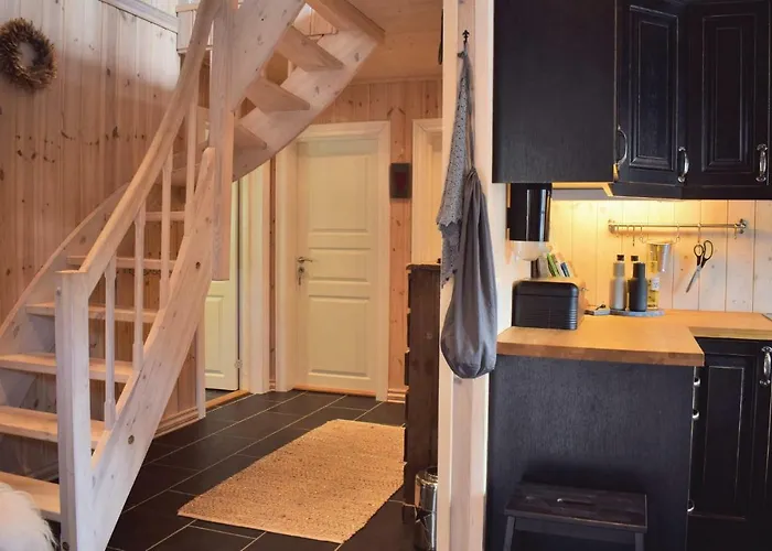 Three-bedroom In Hébergement de vacances Hovet